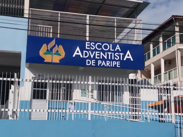 Fachada escolar