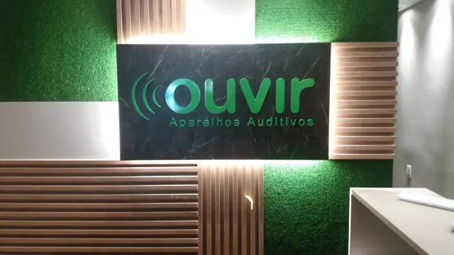 Ouvir · recepção