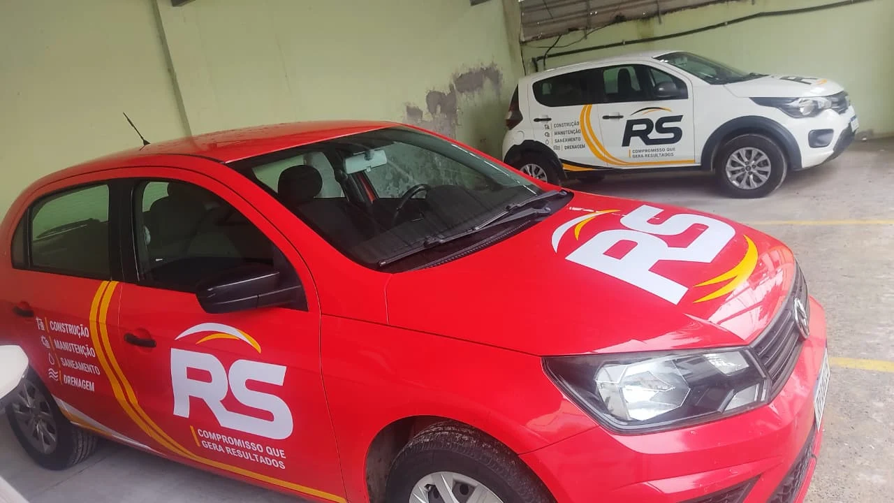 Carros personalizados com a marca RS